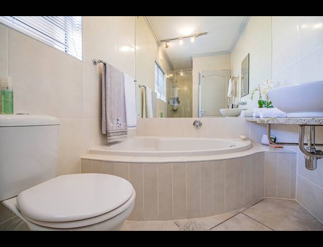 3 BEDROOM DUET FOR SALE IN HARTENBOS HEUWELS